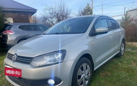 Volkswagen Polo VI (EU Market), 2013 год, 650 000 рублей, 2 фотография
