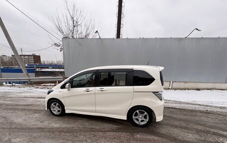 Honda Freed I, 2011 год, 850 000 рублей, 6 фотография