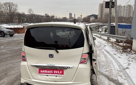 Honda Freed I, 2011 год, 850 000 рублей, 7 фотография