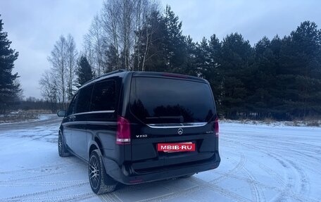 Mercedes-Benz V-Класс, 2014 год, 3 500 000 рублей, 7 фотография
