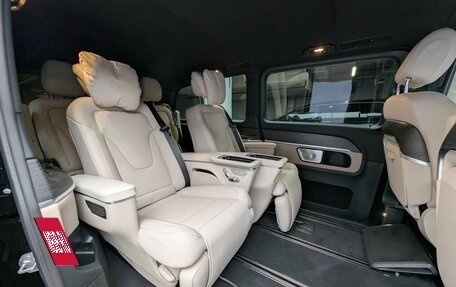 Mercedes-Benz V-Класс, 2025 год, 14 820 000 рублей, 3 фотография