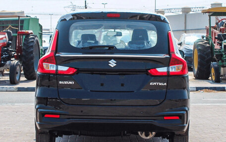 Suzuki Ertiga II, 2024 год, 2 440 000 рублей, 3 фотография