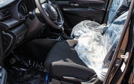 Suzuki Ertiga II, 2024 год, 2 440 000 рублей, 11 фотография