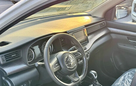 Suzuki Ertiga II, 2025 год, 2 660 000 рублей, 10 фотография