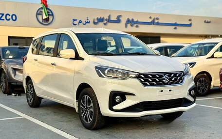 Suzuki Ertiga II, 2025 год, 2 660 000 рублей, 17 фотография