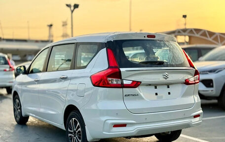 Suzuki Ertiga II, 2025 год, 2 660 000 рублей, 20 фотография