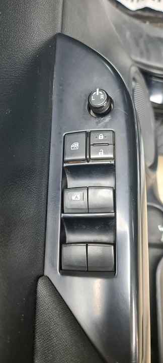 Toyota Hilux VIII, 2018 год, 2 680 000 рублей, 15 фотография