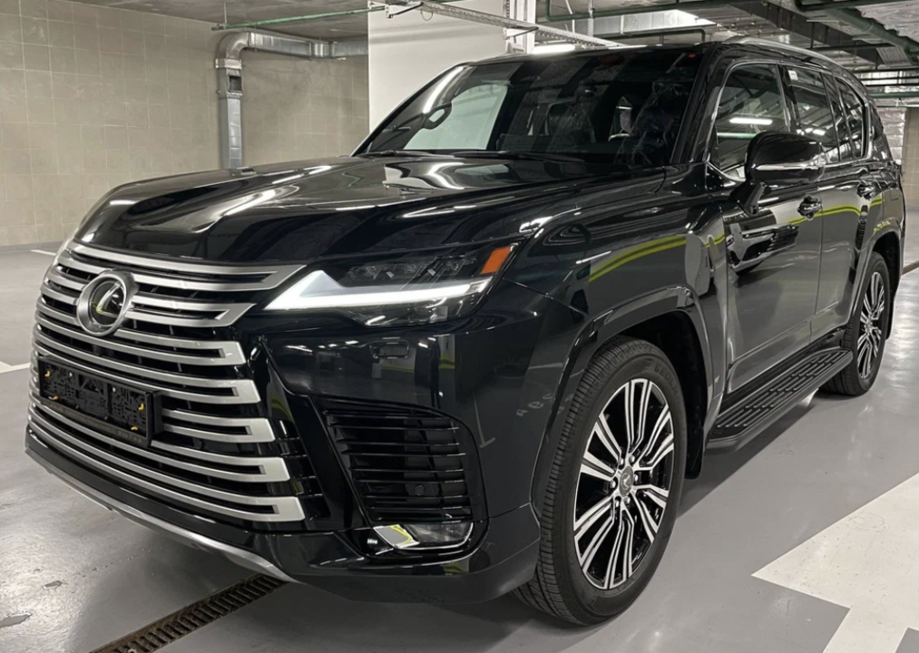 Lexus LX III рестайлинг 2, 2025 год, 20 500 000 рублей, 1 фотография