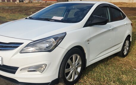 Hyundai Solaris II рестайлинг, 2014 год, 850 000 рублей, 1 фотография