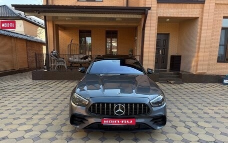 Mercedes-Benz E-Класс, 2018 год, 3 600 000 рублей, 1 фотография