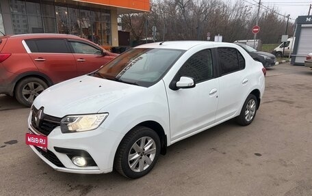 Renault Logan II, 2018 год, 950 000 рублей, 2 фотография