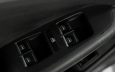 Volkswagen Jetta VI, 2011 год, 820 000 рублей, 12 фотография