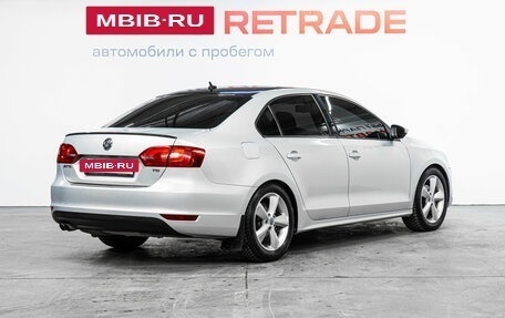 Volkswagen Jetta VI, 2011 год, 820 000 рублей, 6 фотография