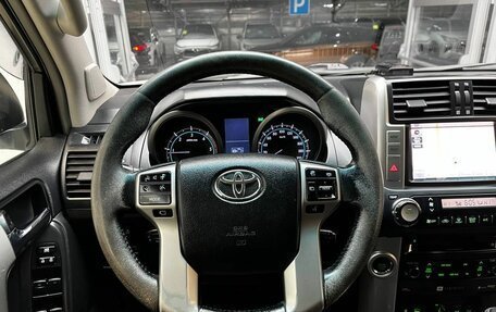 Toyota Land Cruiser Prado 150 рестайлинг 2, 2013 год, 2 970 000 рублей, 10 фотография