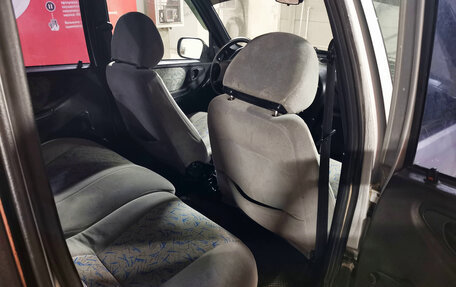 Chevrolet Niva I рестайлинг, 2004 год, 260 000 рублей, 5 фотография