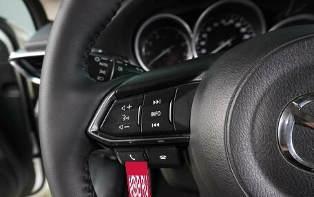 Mazda 6, 2019 год, 2 120 000 рублей, 24 фотография