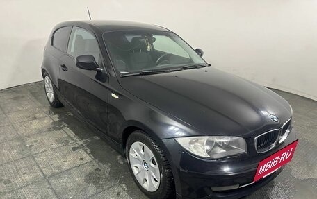 BMW 1 серия, 2011 год, 830 000 рублей, 3 фотография