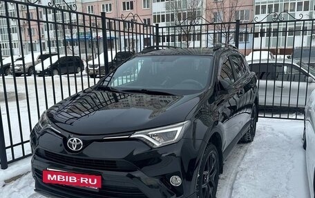 Toyota RAV4, 2018 год, 2 651 000 рублей, 5 фотография