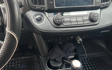 Toyota RAV4, 2018 год, 2 651 000 рублей, 12 фотография