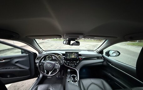 Toyota Camry, 2021 год, 3 250 000 рублей, 9 фотография