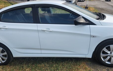 Hyundai Solaris II рестайлинг, 2014 год, 850 000 рублей, 7 фотография