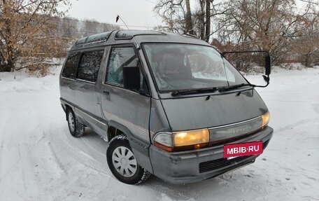 Toyota Town Ace III, 1989 год, 440 000 рублей, 2 фотография