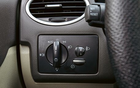 Ford Focus II рестайлинг, 2008 год, 590 000 рублей, 18 фотография