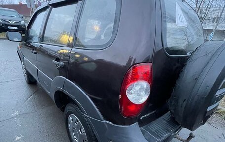 Chevrolet Niva I рестайлинг, 2009 год, 375 000 рублей, 4 фотография