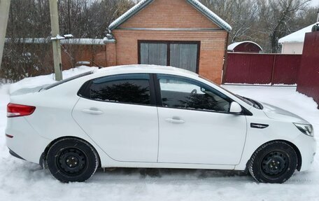 KIA Rio III рестайлинг, 2015 год, 900 000 рублей, 4 фотография