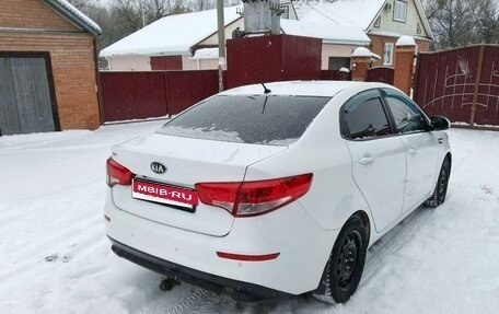 KIA Rio III рестайлинг, 2015 год, 900 000 рублей, 6 фотография