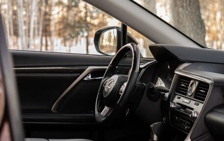 Lexus RX IV рестайлинг, 2017 год, 4 330 000 рублей, 17 фотография