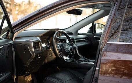 Lexus RX IV рестайлинг, 2017 год, 4 330 000 рублей, 16 фотография