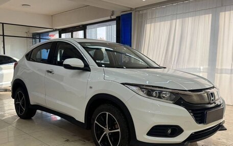 Honda Vezel, 2022 год, 1 650 000 рублей, 1 фотография