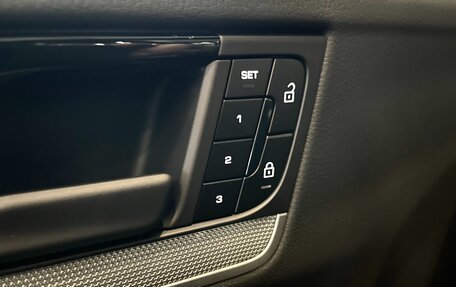 Porsche Cayenne III, 2025 год, 17 300 000 рублей, 20 фотография