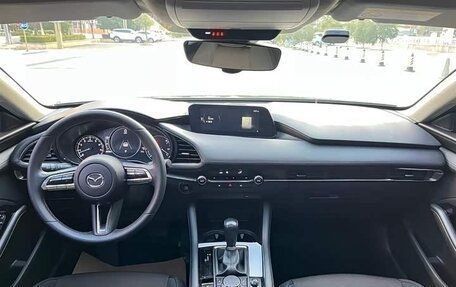 Mazda 3, 2022 год, 1 962 000 рублей, 11 фотография