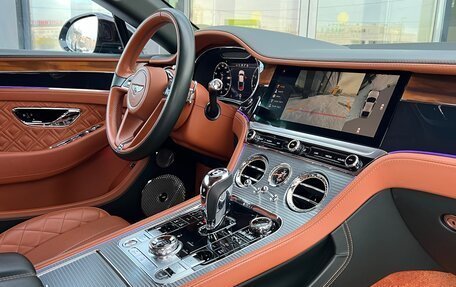 Bentley Continental GT III, 2018 год, 15 800 000 рублей, 6 фотография