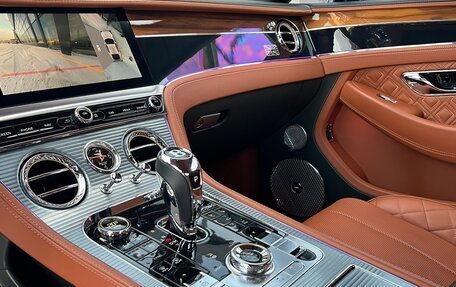 Bentley Continental GT III, 2018 год, 15 800 000 рублей, 18 фотография