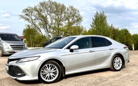 Toyota Camry, 2020 год, 3 300 000 рублей, 4 фотография