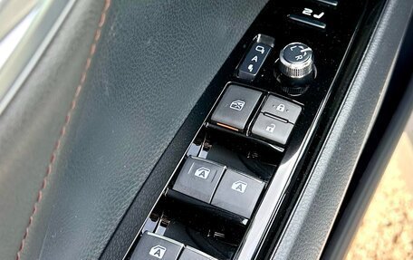 Toyota Camry, 2020 год, 3 300 000 рублей, 16 фотография