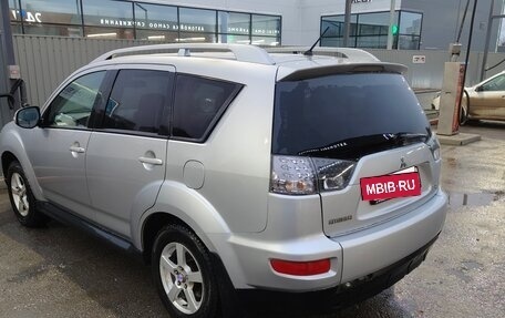 Mitsubishi Outlander III рестайлинг 3, 2010 год, 1 220 000 рублей, 7 фотография