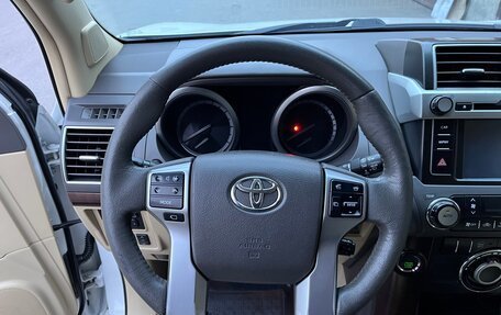 Toyota Land Cruiser Prado 150 рестайлинг 2, 2014 год, 5 800 000 рублей, 15 фотография