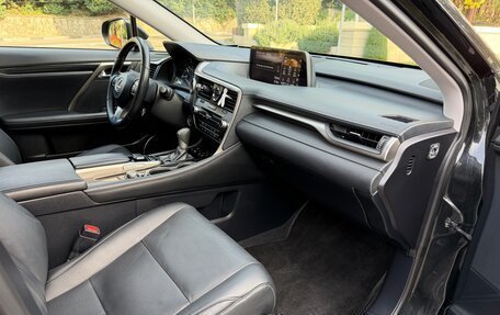 Lexus RX IV рестайлинг, 2016 год, 3 350 000 рублей, 30 фотография