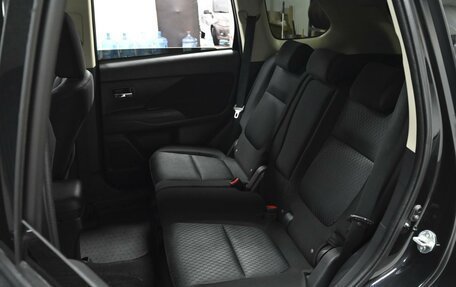 Mitsubishi Outlander III рестайлинг 3, 2012 год, 1 299 000 рублей, 9 фотография