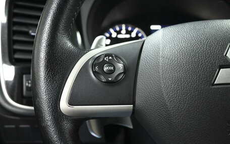 Mitsubishi Outlander III рестайлинг 3, 2012 год, 1 299 000 рублей, 17 фотография