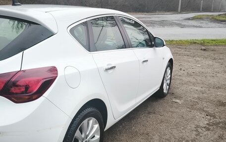 Opel Astra J, 2012 год, 800 000 рублей, 5 фотография