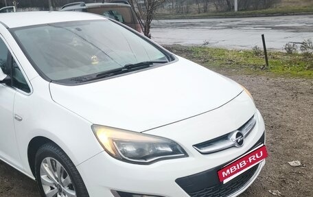 Opel Astra J, 2012 год, 800 000 рублей, 3 фотография