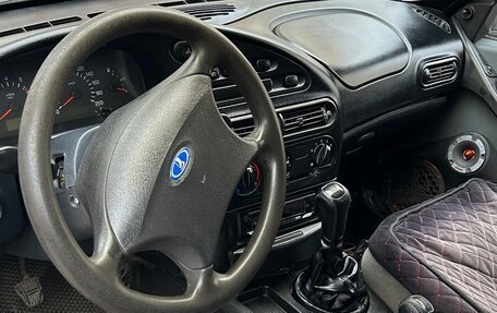 Chevrolet Niva I рестайлинг, 2003 год, 440 000 рублей, 4 фотография