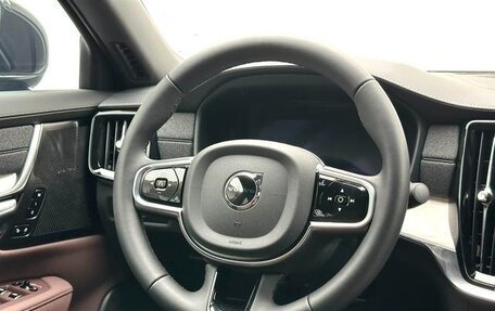 Volvo S90 II рестайлинг, 2025 год, 6 820 000 рублей, 10 фотография