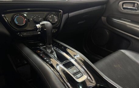 Honda Vezel, 2022 год, 1 650 000 рублей, 8 фотография