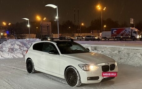 BMW 1 серия, 2013 год, 1 300 000 рублей, 3 фотография